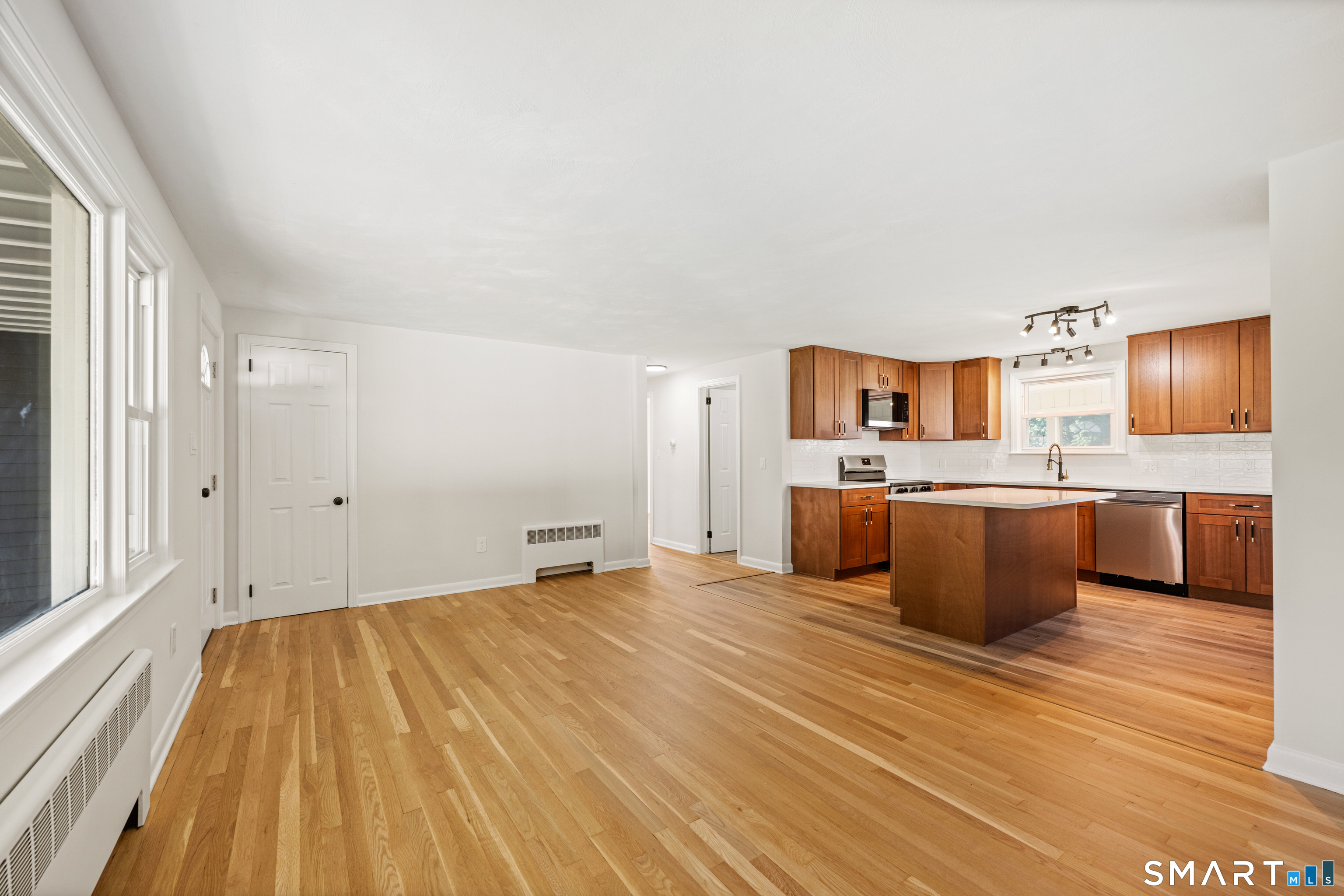 24 Pentlow Avenue New Britain CT 06053