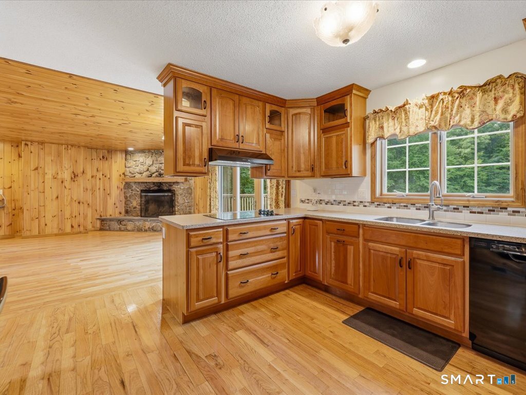 61 Justin Way Tolland CT 06084