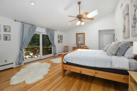 8 Oak Lane Weston CT 06883