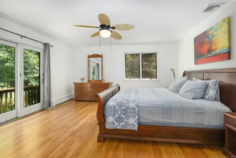 8 Oak Lane Weston CT 06883