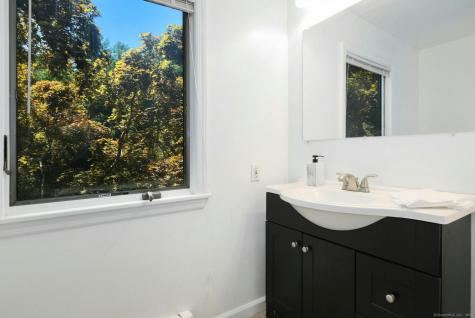 8 Oak Lane Weston CT 06883