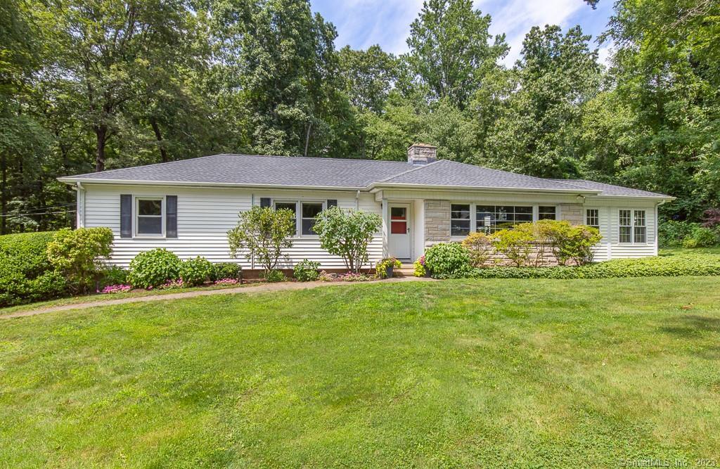 15 Oak Hill Lane Woodbridge CT 06525