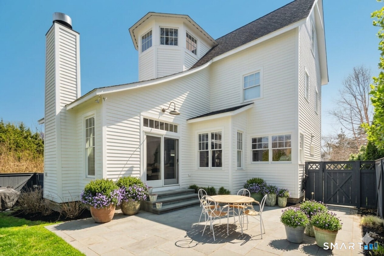 22 Craw Avenue Norwalk CT 06853