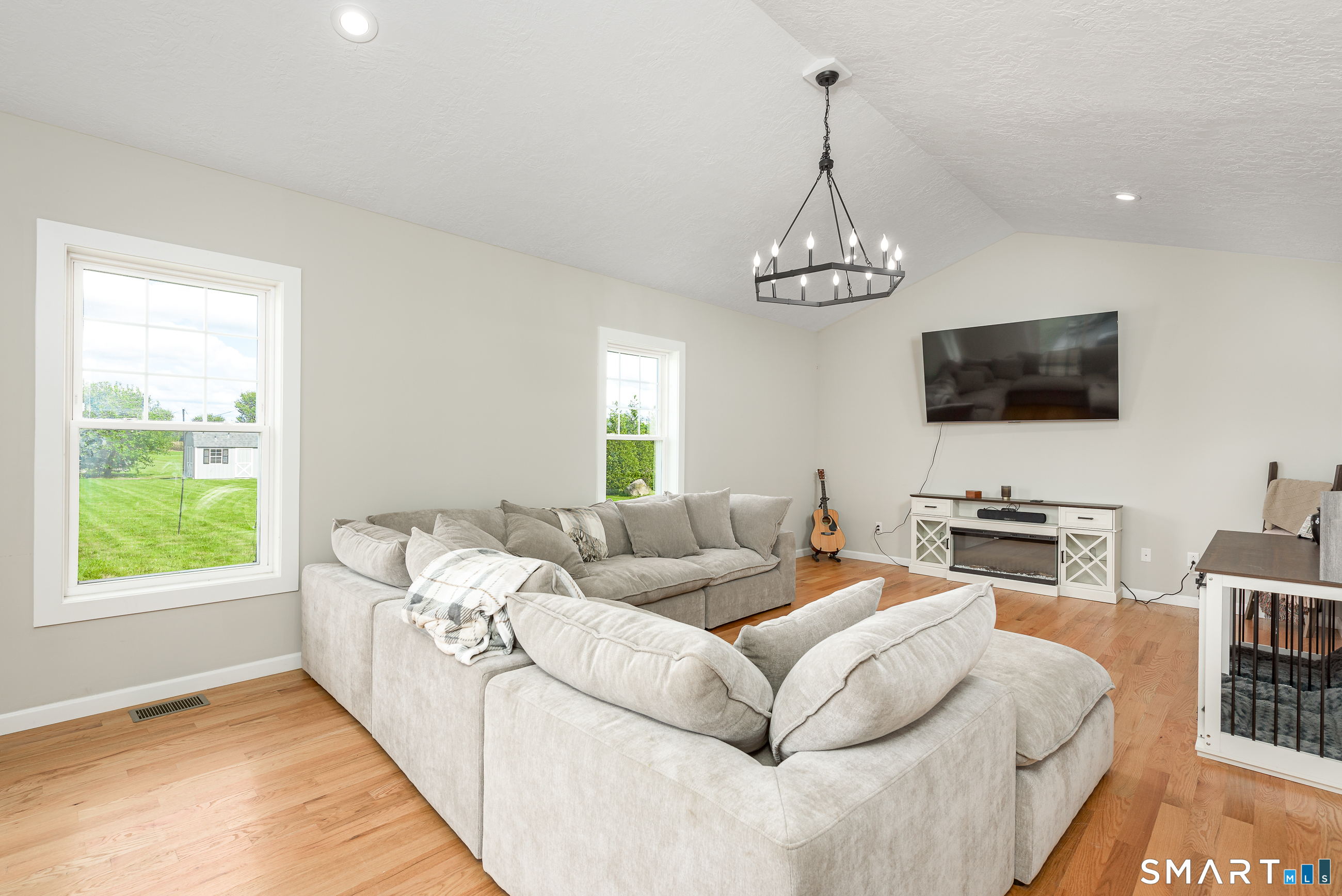 71 Middle Road East Windsor CT 06016