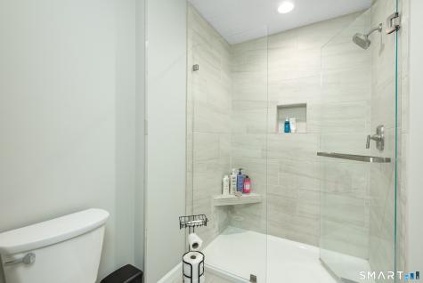 71 Middle Road East Windsor CT 06016