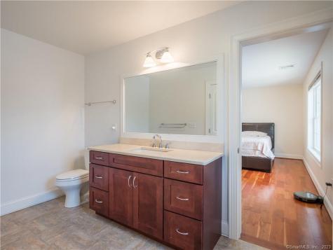 48 Beacon Hill Drive Mansfield CT 06268