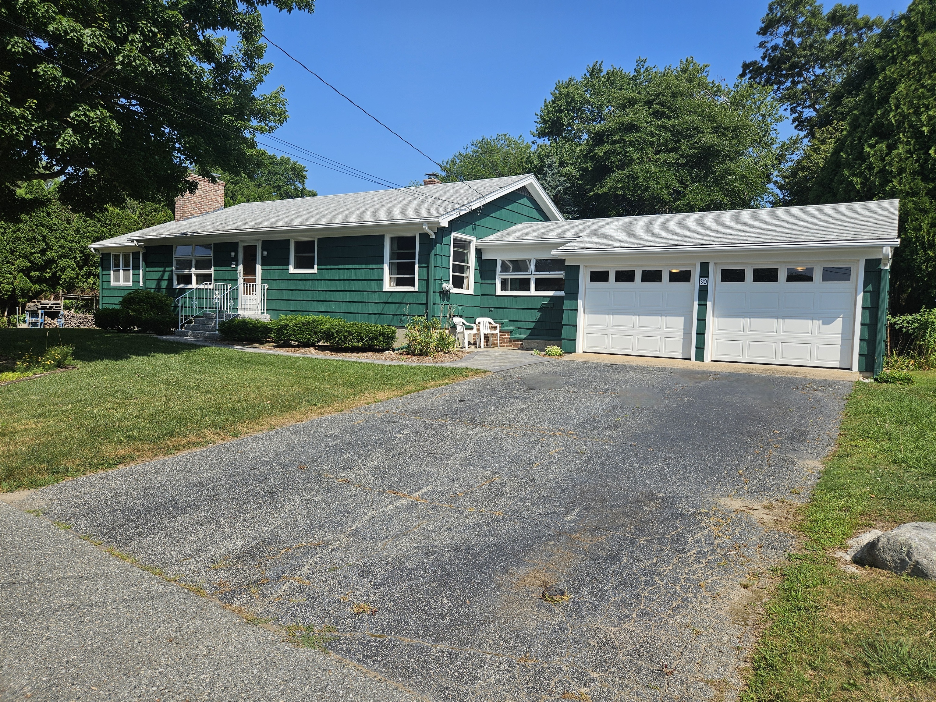 90 Westwood Drive Groton CT 06340