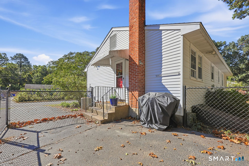 44 Juniper Drive Windsor Locks CT 06096