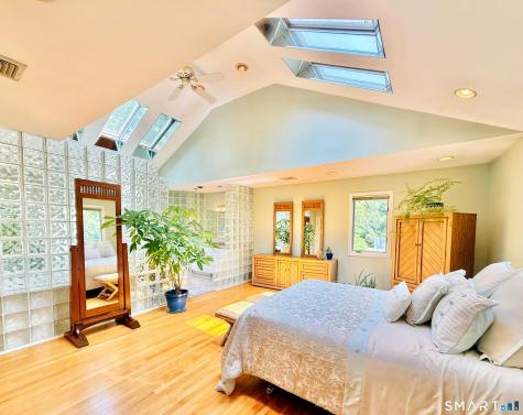 3 Susan Court Norwalk CT 06851