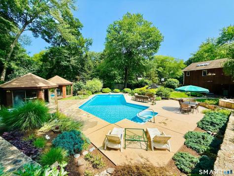 3 Susan Court Norwalk CT 06851