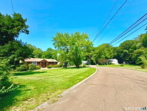 3 Susan Court Norwalk CT 06851