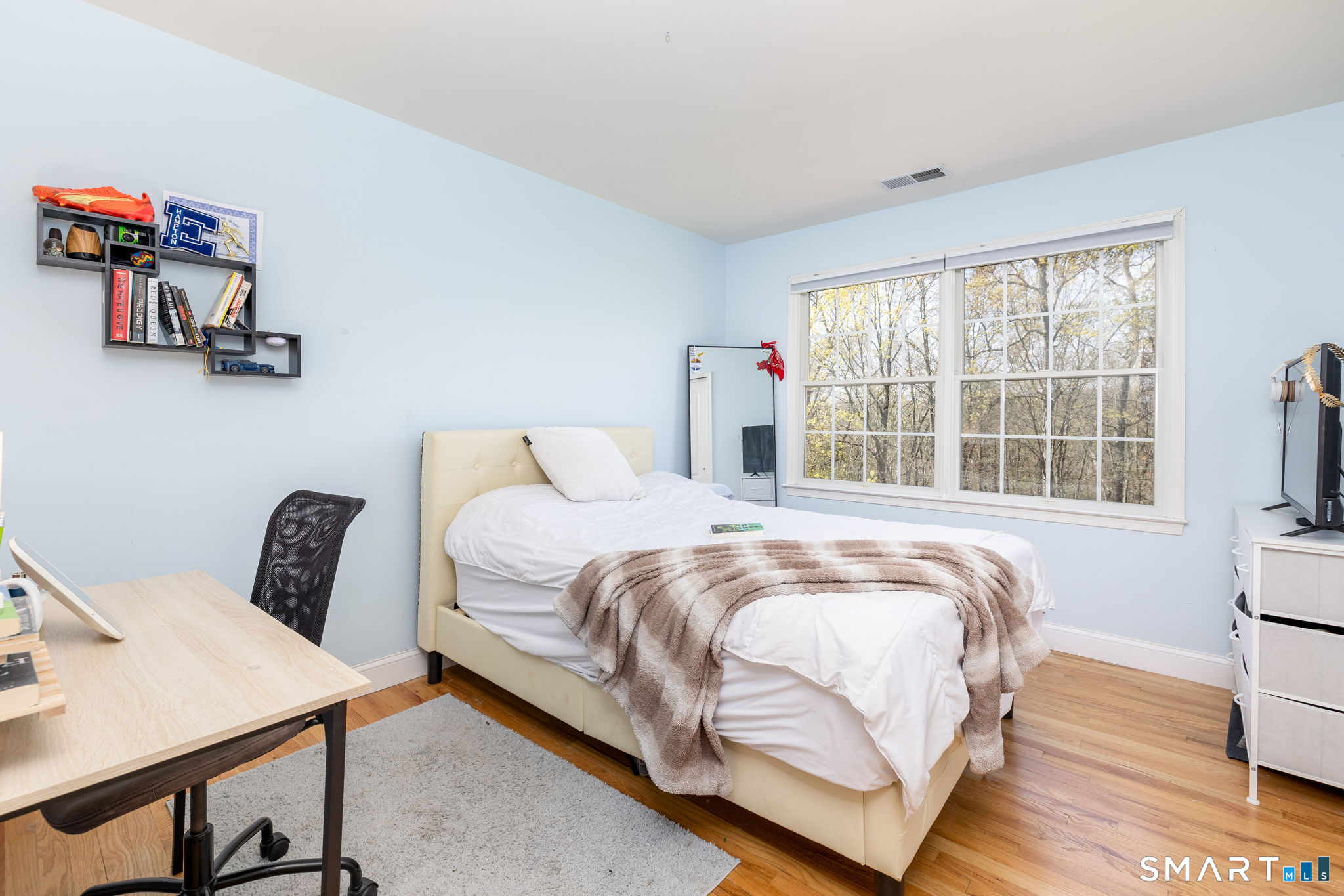 10 Eastham Bridge Road East Hampton CT 06424