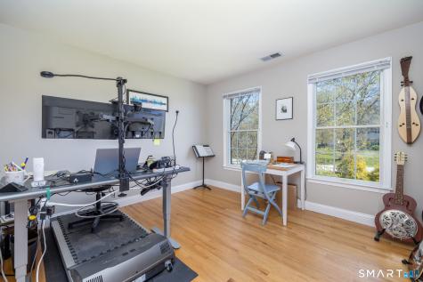 10 Eastham Bridge Road East Hampton CT 06424