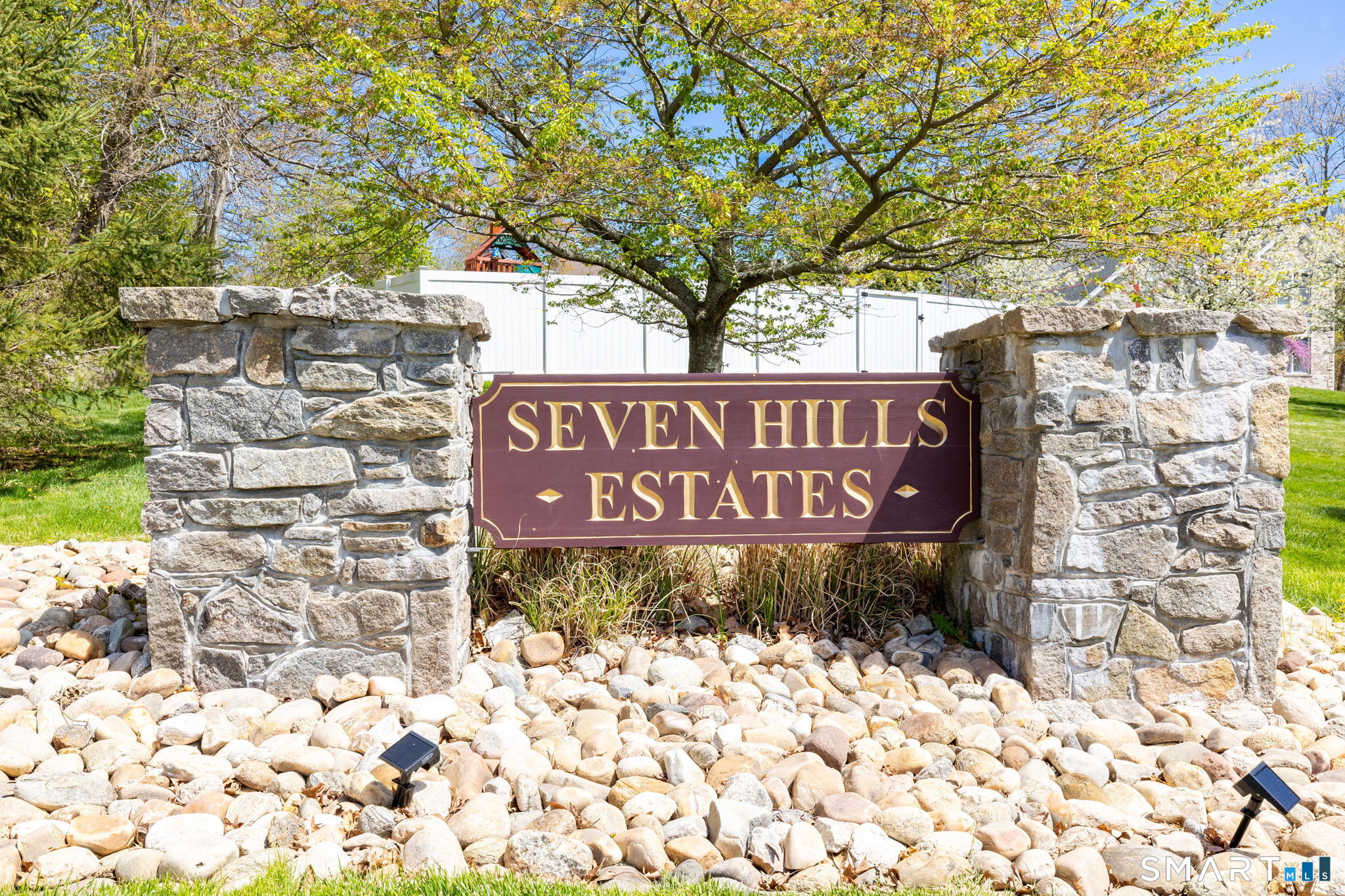 10 Eastham Bridge Road East Hampton CT 06424