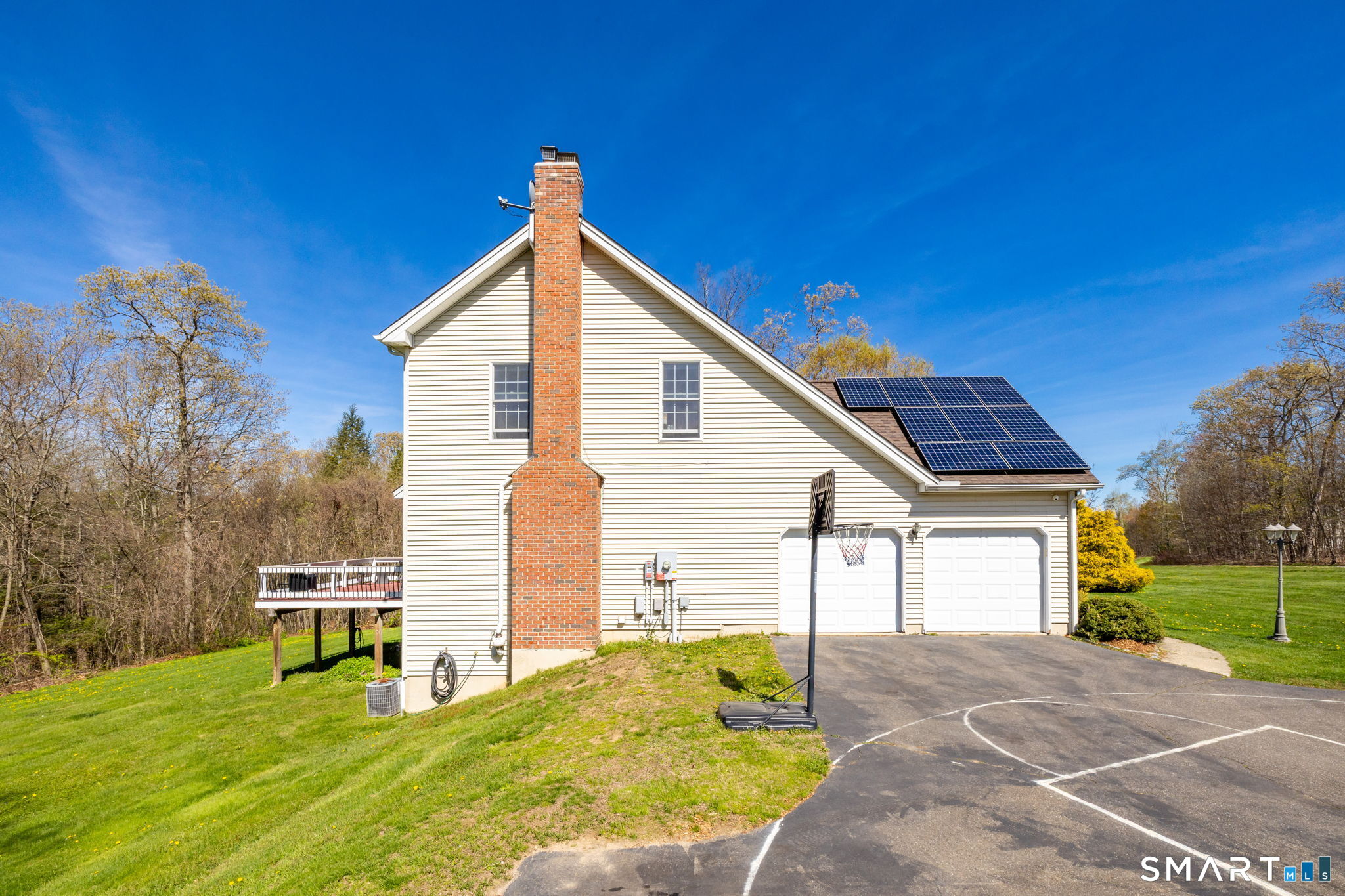 10 Eastham Bridge Road East Hampton CT 06424