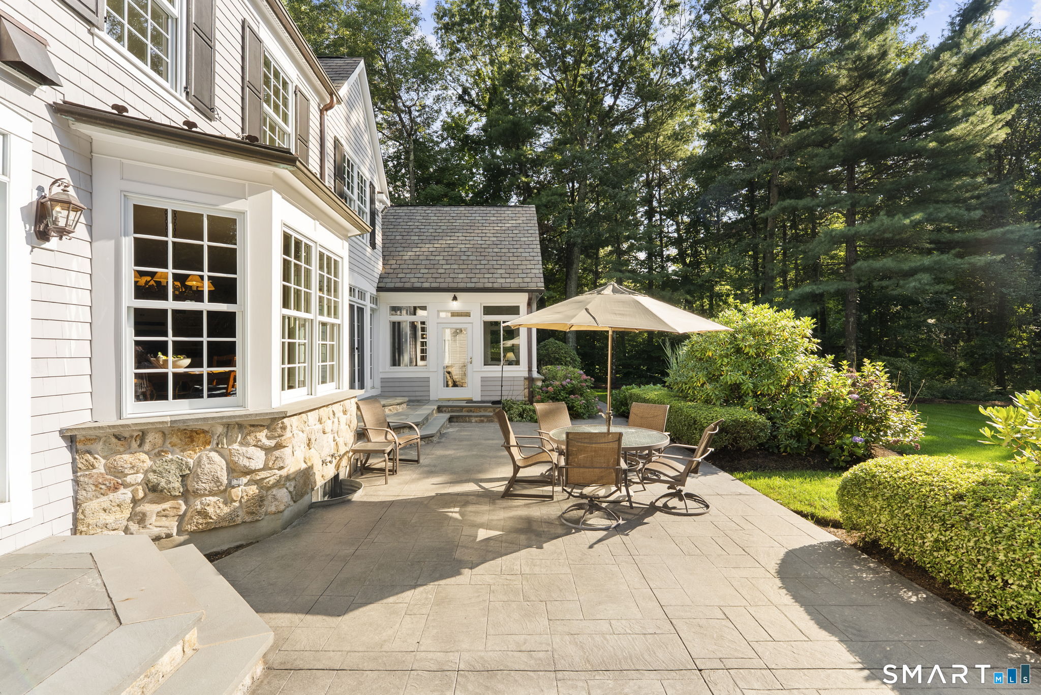 10 Pembroke Hill Farmington CT 06032