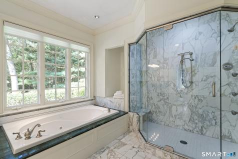 10 Pembroke Hill Farmington CT 06032