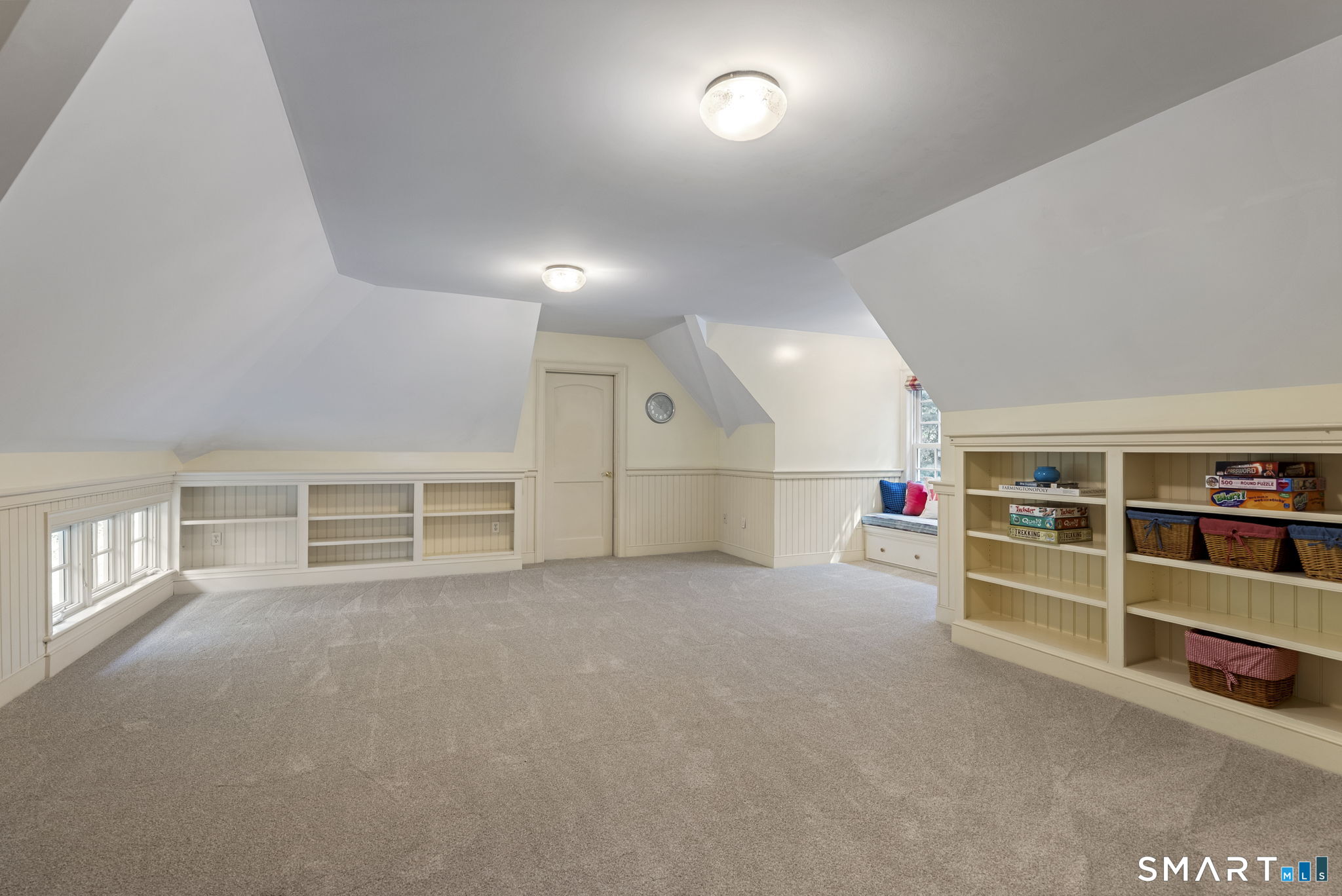 10 Pembroke Hill Farmington CT 06032