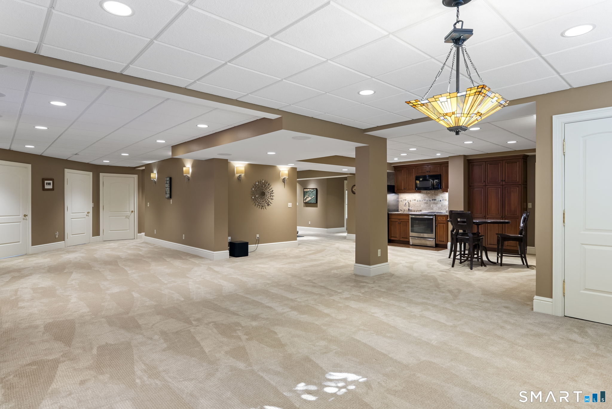 10 Pembroke Hill Farmington CT 06032