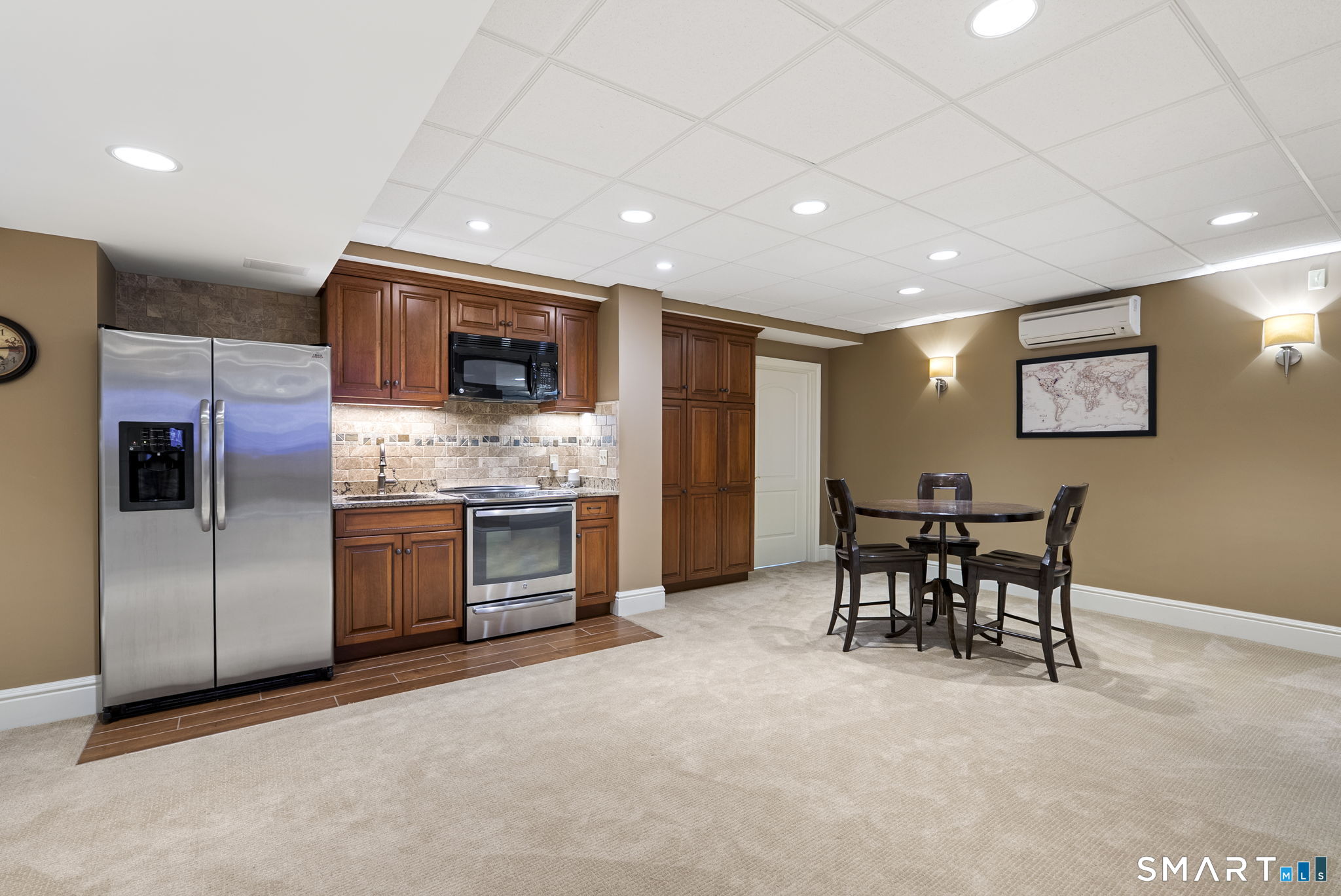 10 Pembroke Hill Farmington CT 06032