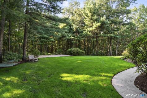10 Pembroke Hill Farmington CT 06032