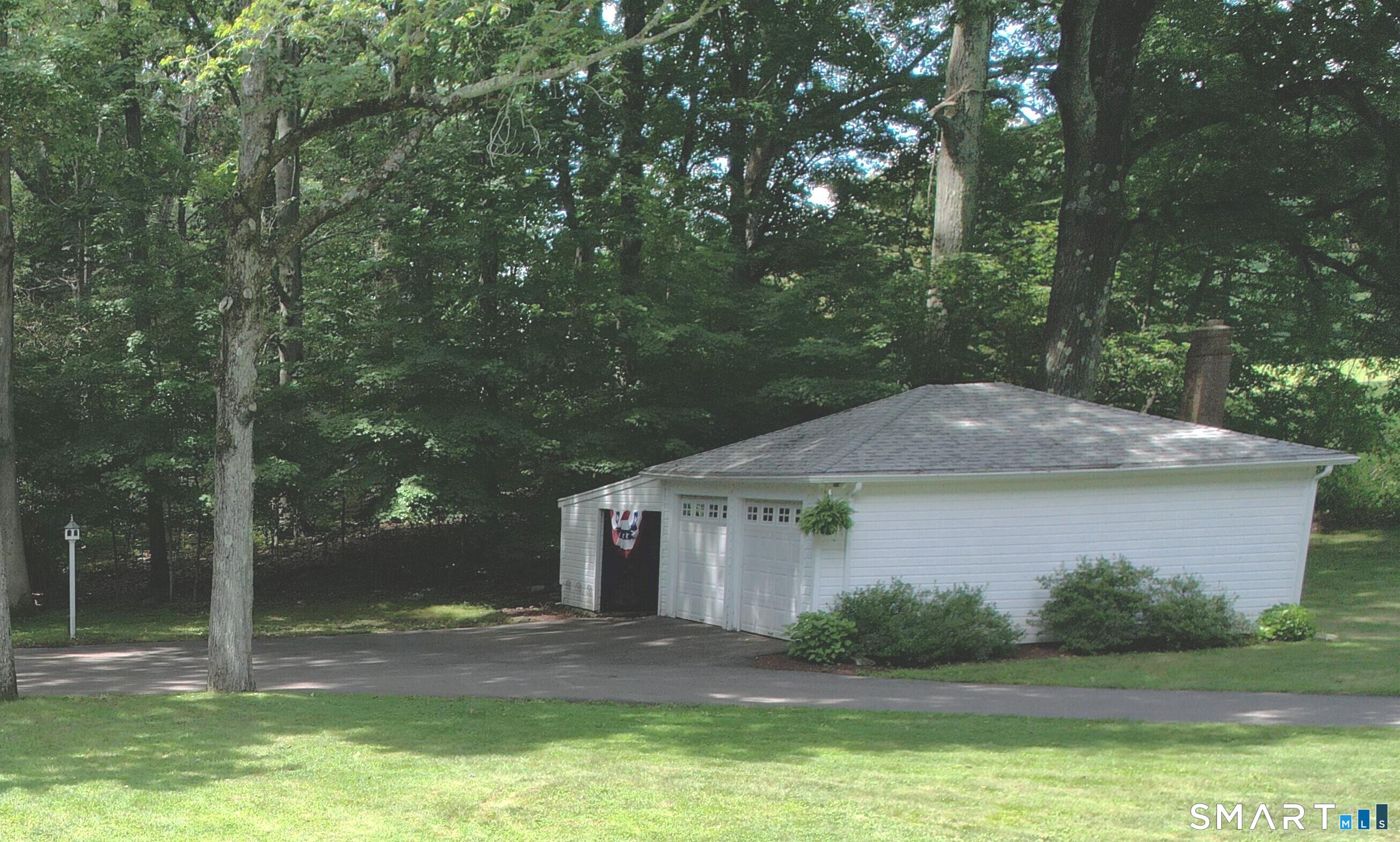 1891 Middletown Avenue North Branford CT 06472