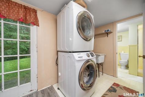 1891 Middletown Avenue North Branford CT 06472