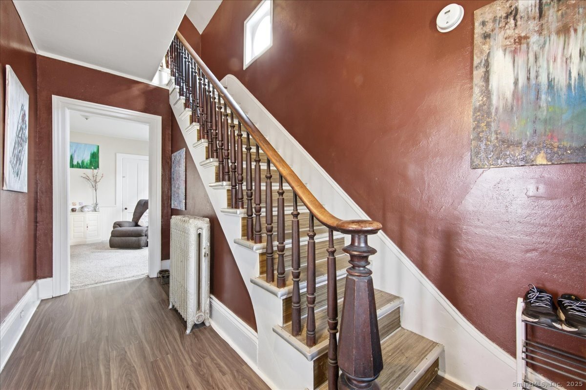 33 Division Street Norwich CT 06360