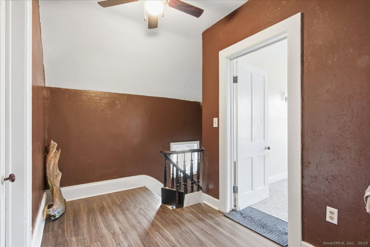 33 Division Street Norwich CT 06360