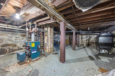 33 Division Street Norwich CT 06360