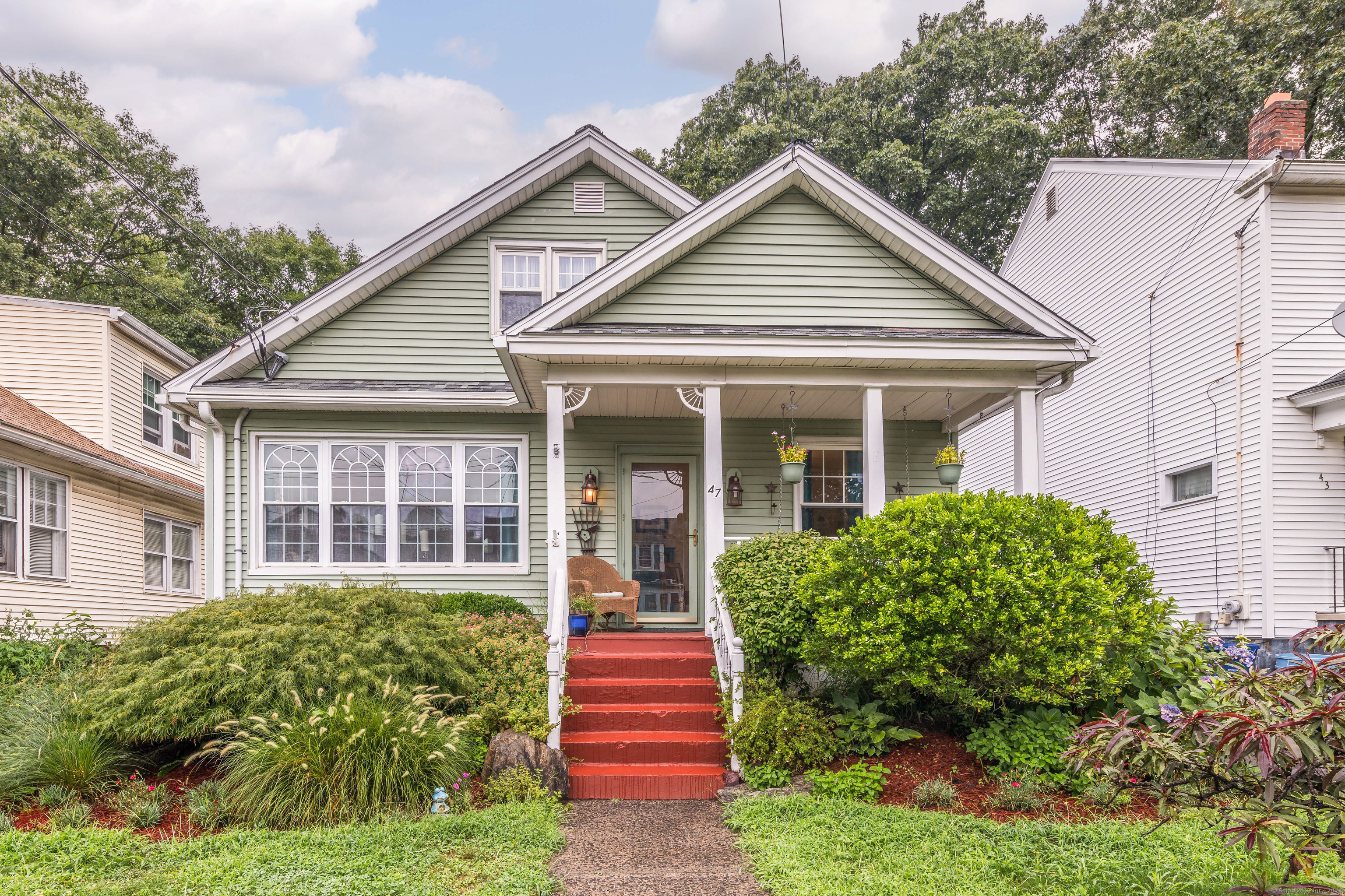 47 Hillside Street West Haven CT 06516