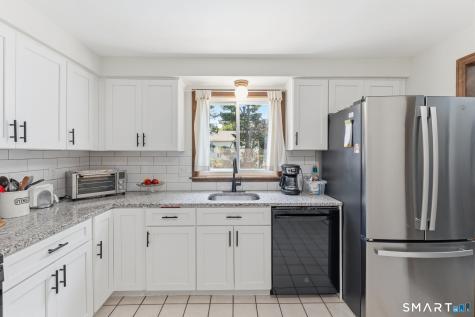 209 Timber Trail East Hartford CT 06118