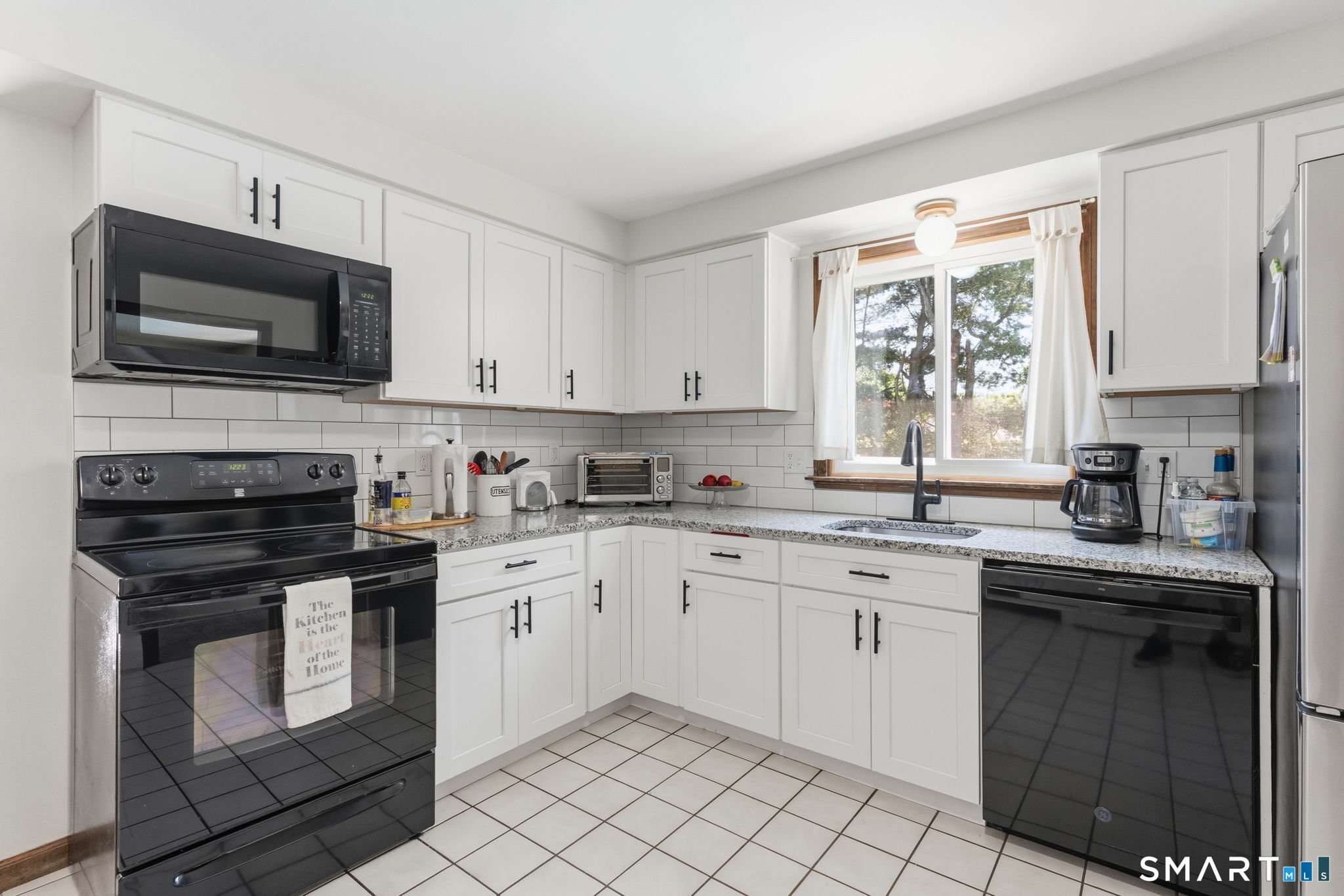 209 Timber Trail East Hartford CT 06118