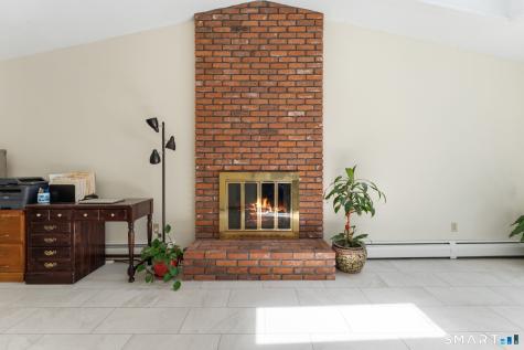 209 Timber Trail East Hartford CT 06118