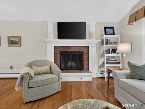 5 Tudor East Court Old Saybrook CT 06475