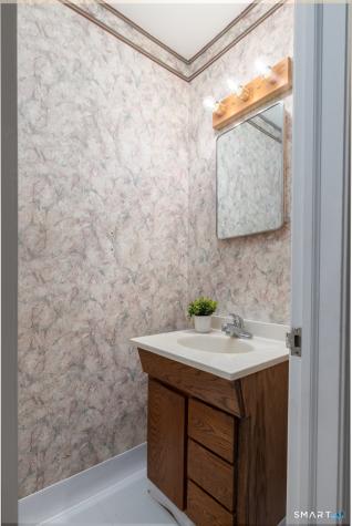880 Whittemore Road Middlebury CT 06762