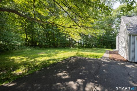 880 Whittemore Road Middlebury CT 06762