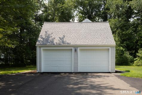 880 Whittemore Road Middlebury CT 06762