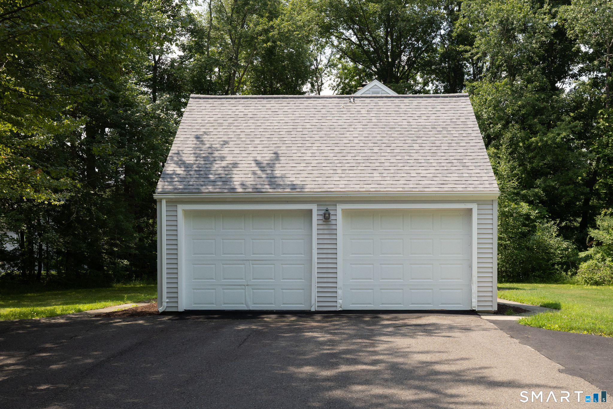880 Whittemore Road Middlebury CT 06762