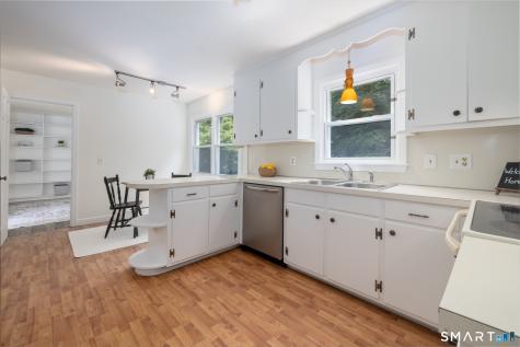 880 Whittemore Road Middlebury CT 06762