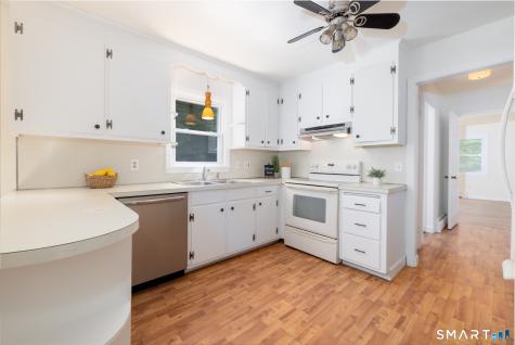 880 Whittemore Road Middlebury CT 06762