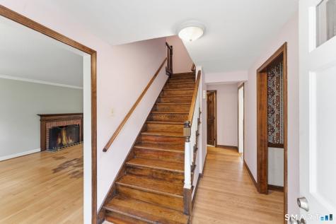 326 West Mountain Road Simsbury CT 06092