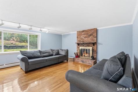 326 West Mountain Road Simsbury CT 06092
