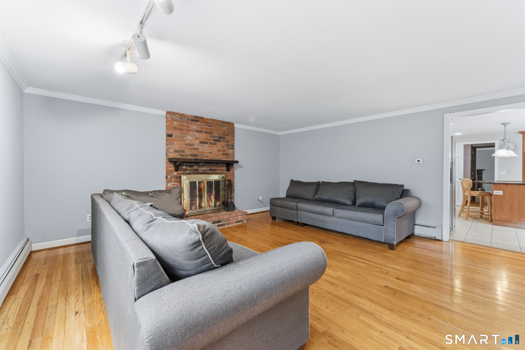 326 West Mountain Road Simsbury CT 06092