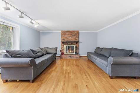 326 West Mountain Road Simsbury CT 06092