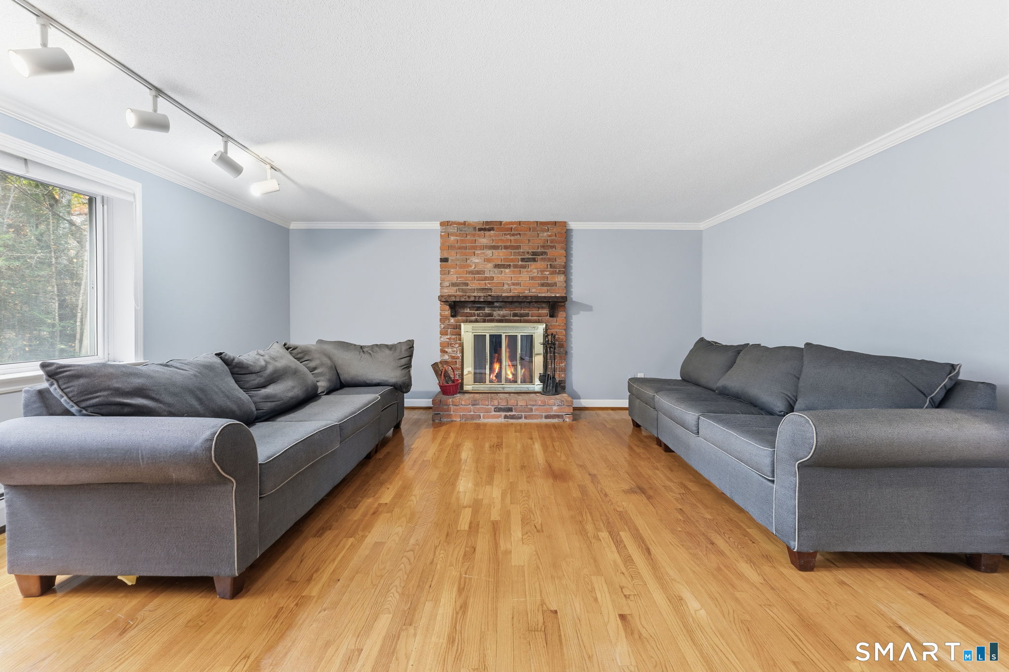 326 West Mountain Road Simsbury CT 06092
