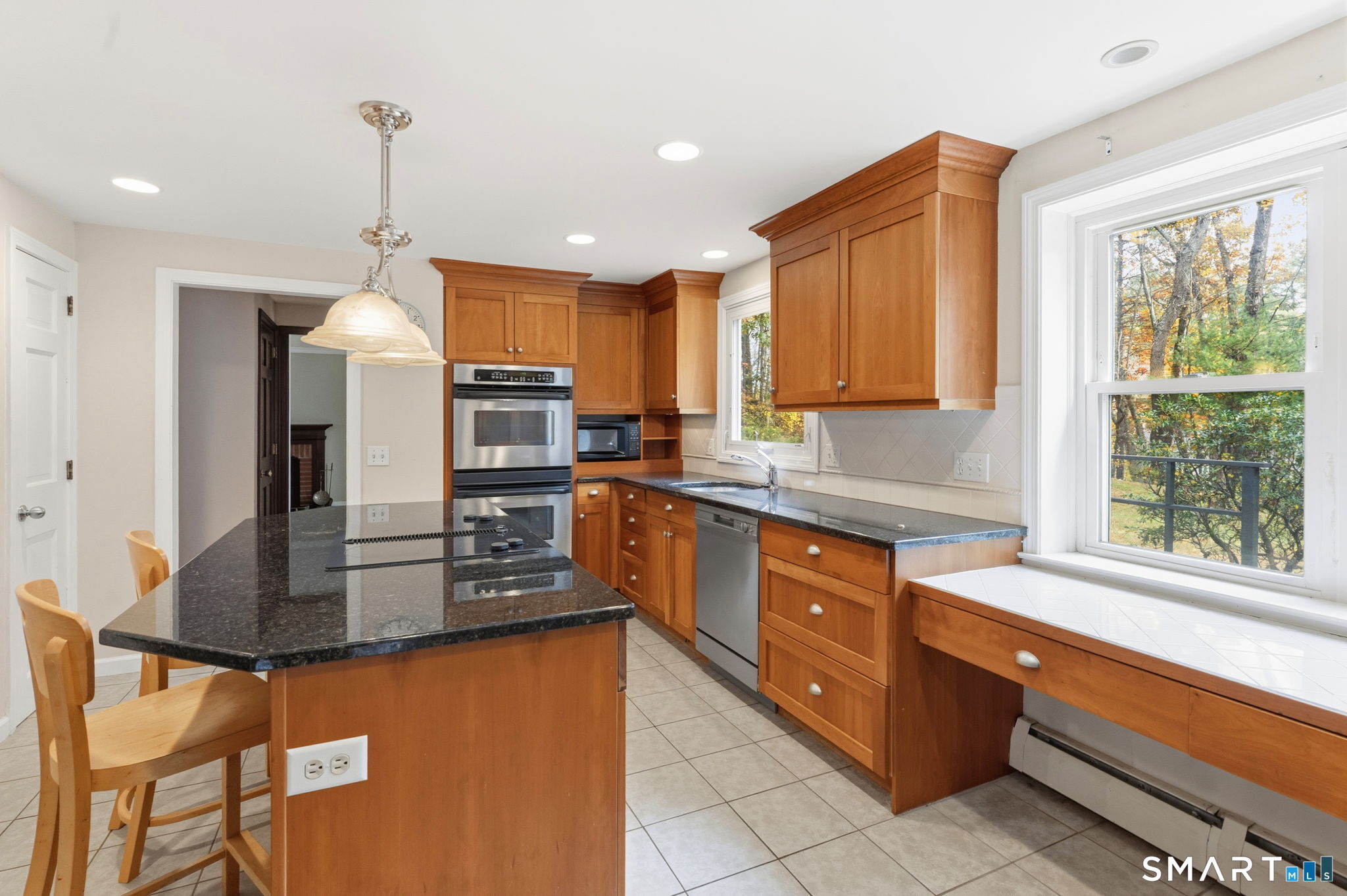 326 West Mountain Road Simsbury CT 06092