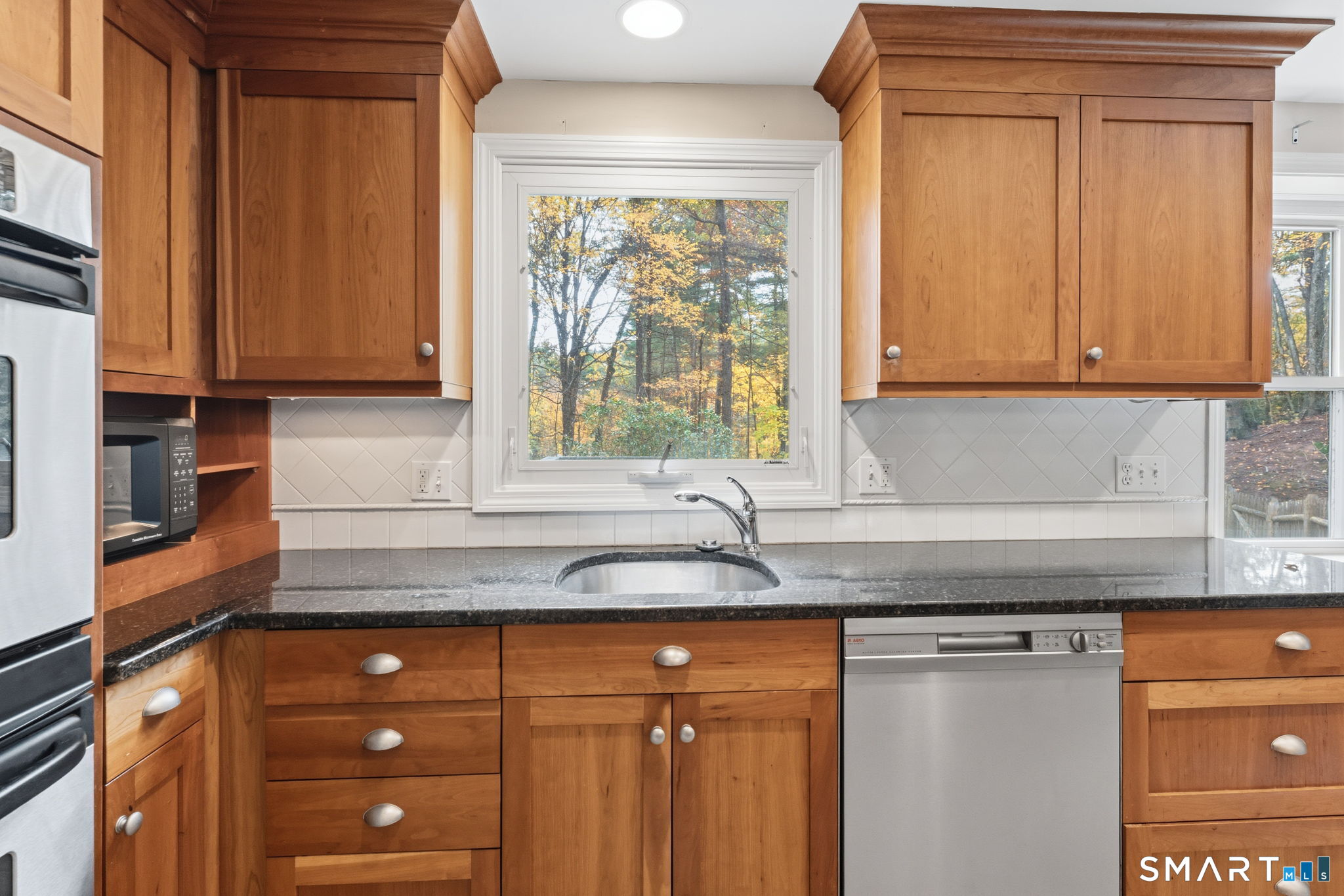 326 West Mountain Road Simsbury CT 06092