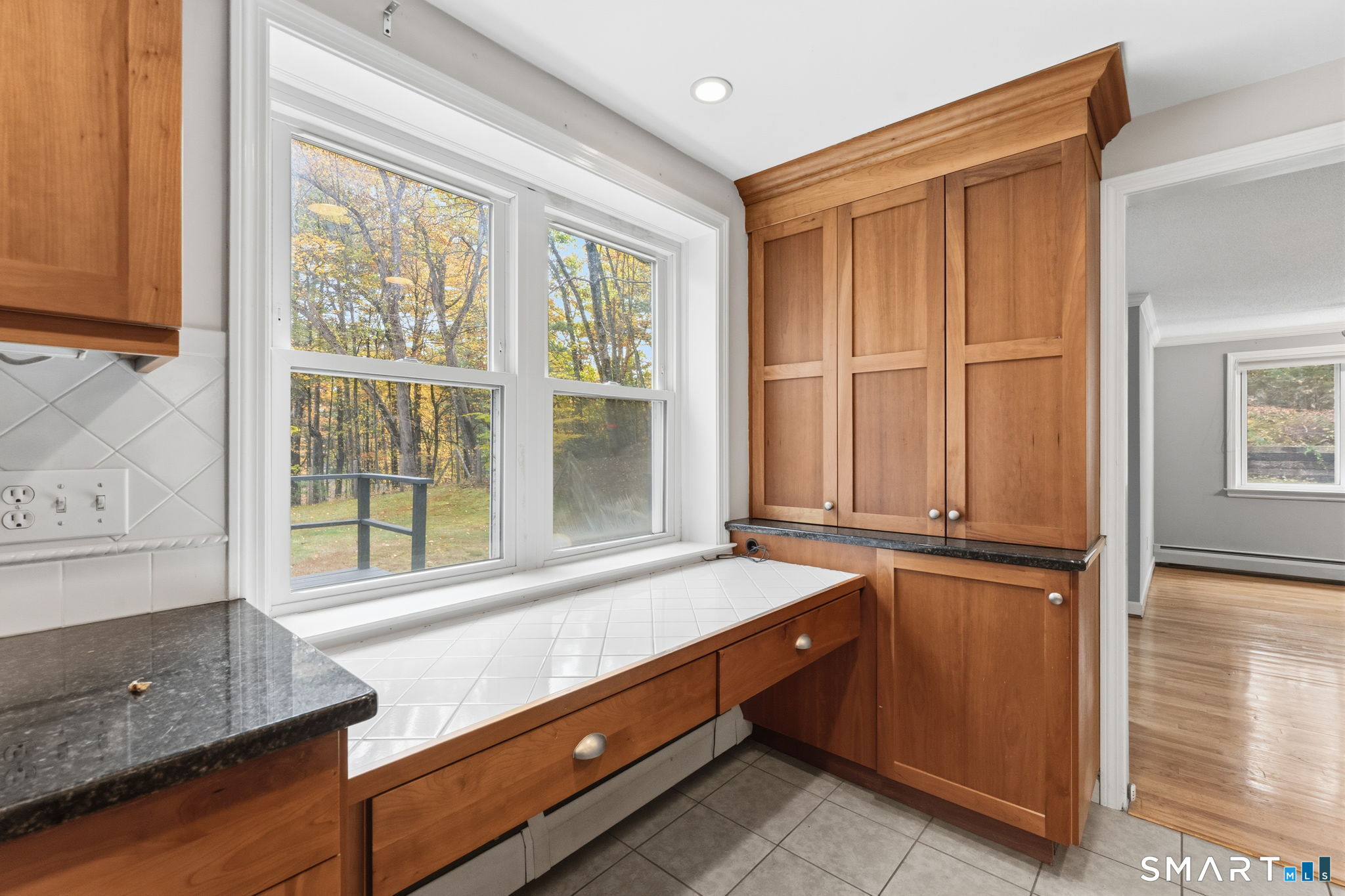 326 West Mountain Road Simsbury CT 06092