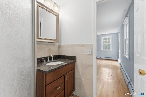 326 West Mountain Road Simsbury CT 06092